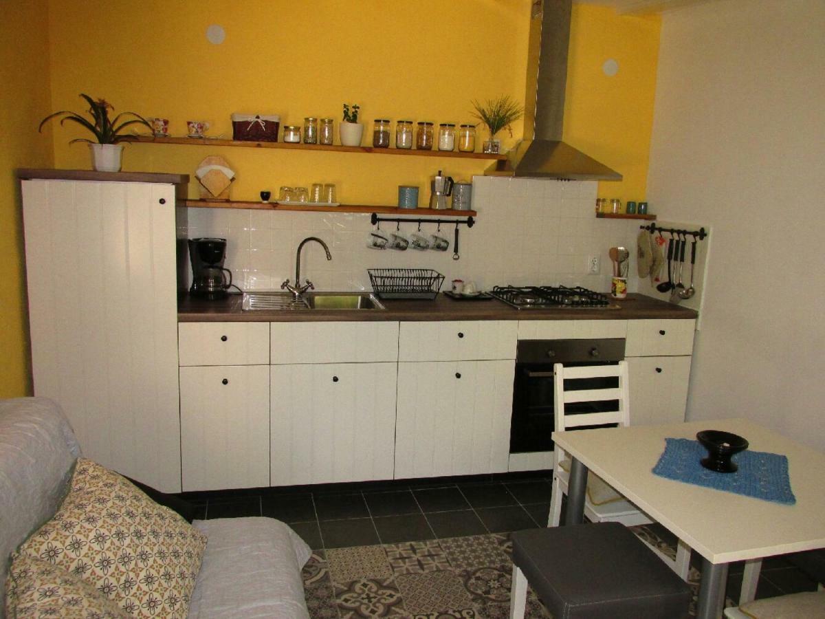 Apartman Vivian Pula Extérieur photo
